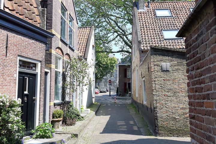 Bekijk foto 2 van Nieuwstraat 18