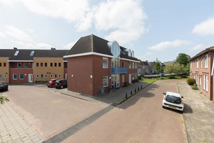 Bekijk foto 45 van Tulpstraat 33