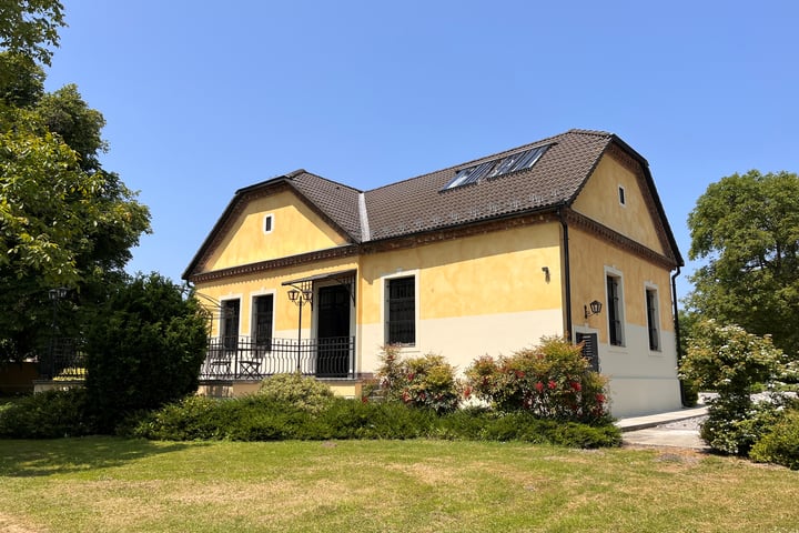 Nagypuszta lakótelep 25
