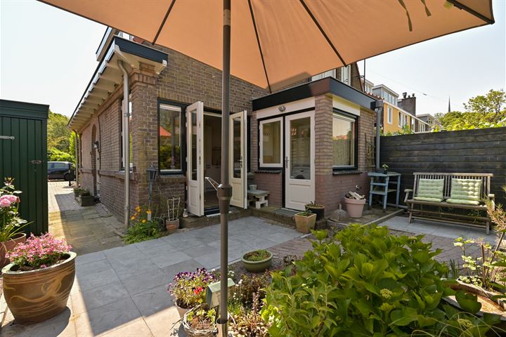 Bekijk foto 9 van Wassenaerstraat 4