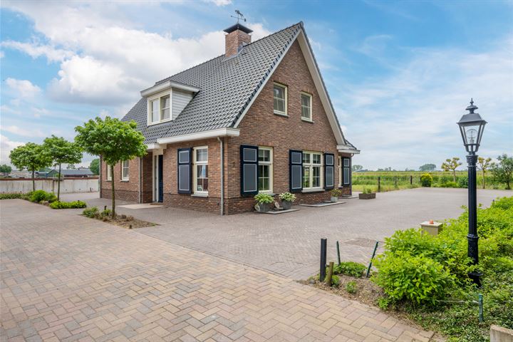 View photo 74 of Parallelweg Oost 2