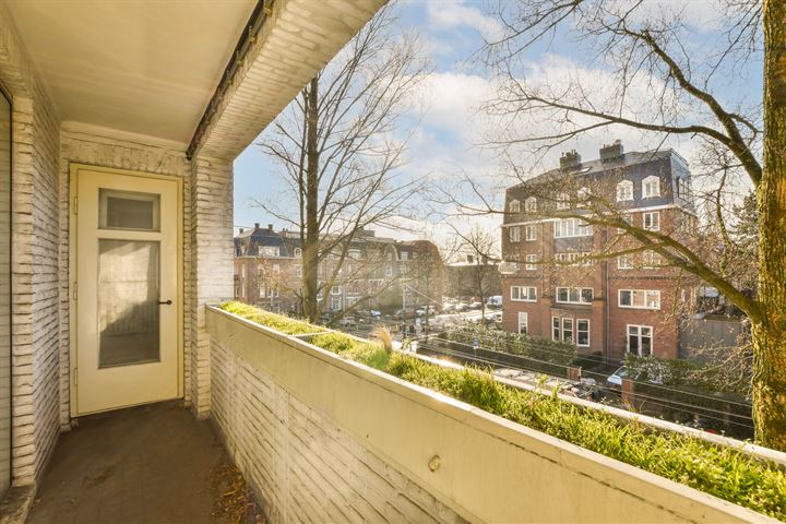 Bekijk foto 3 van Emmastraat 32-F