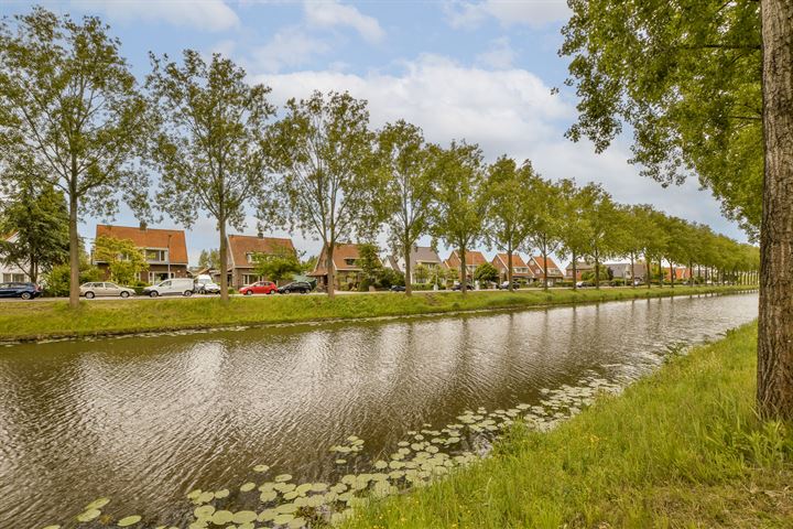 View photo 63 of Hoofdweg 57