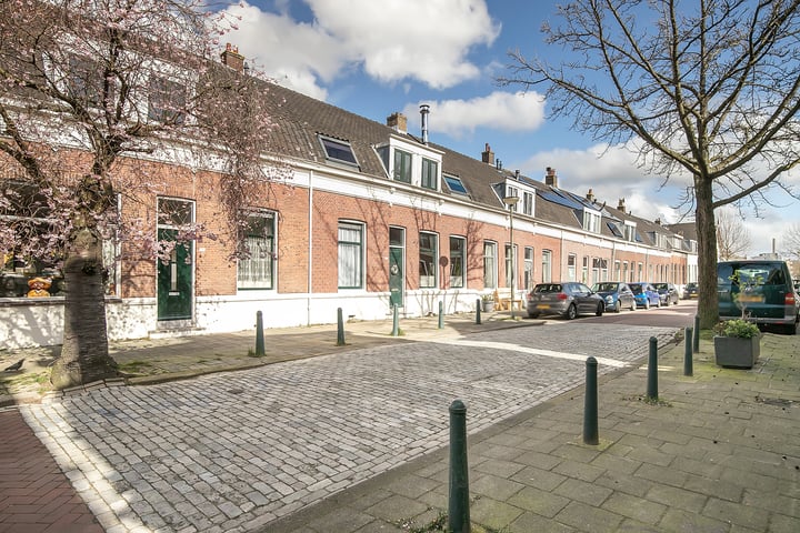 View photo 35 of Oostsingel 13