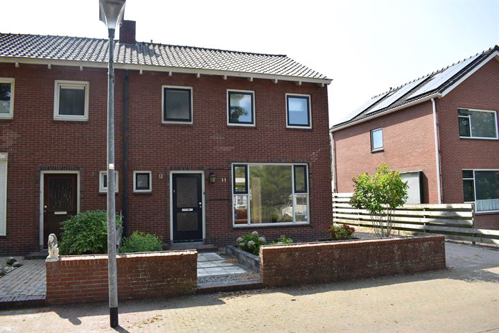 Bekijk foto 2 van Molenstraat 11