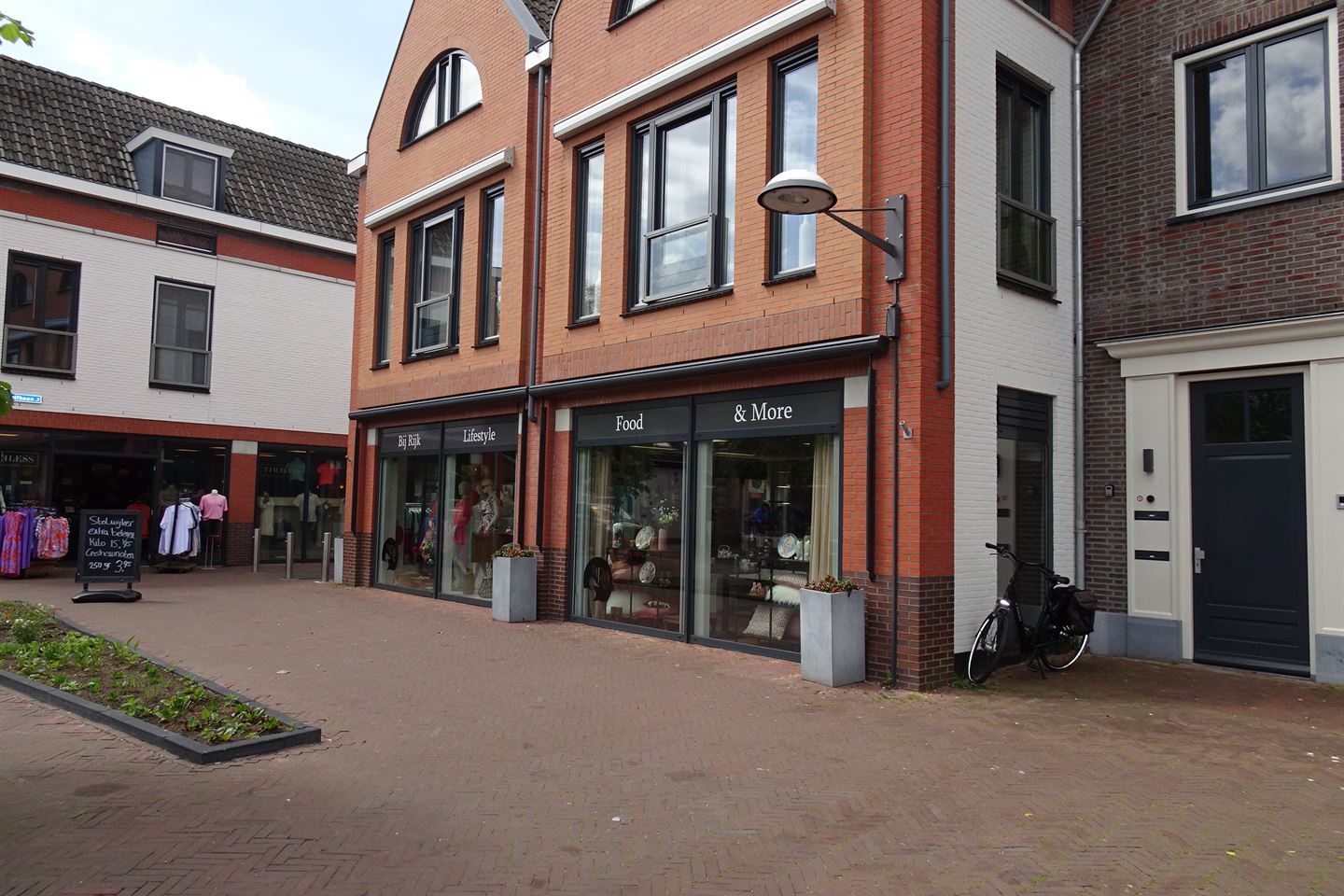 View photo 4 of Dorpsstraat 95