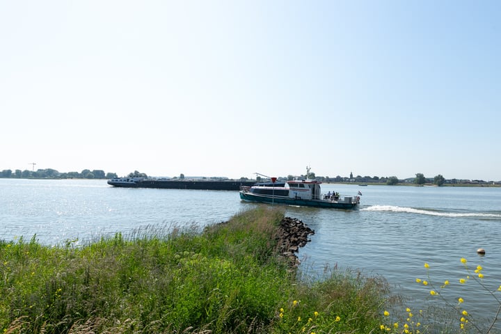 Bekijk foto 4 van Rivierdijk 220