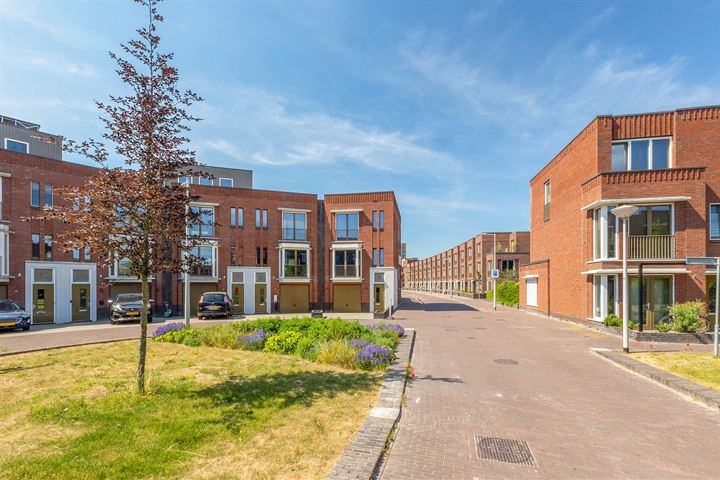 Bekijk foto 4 van Jouke Zietsmastraat 6