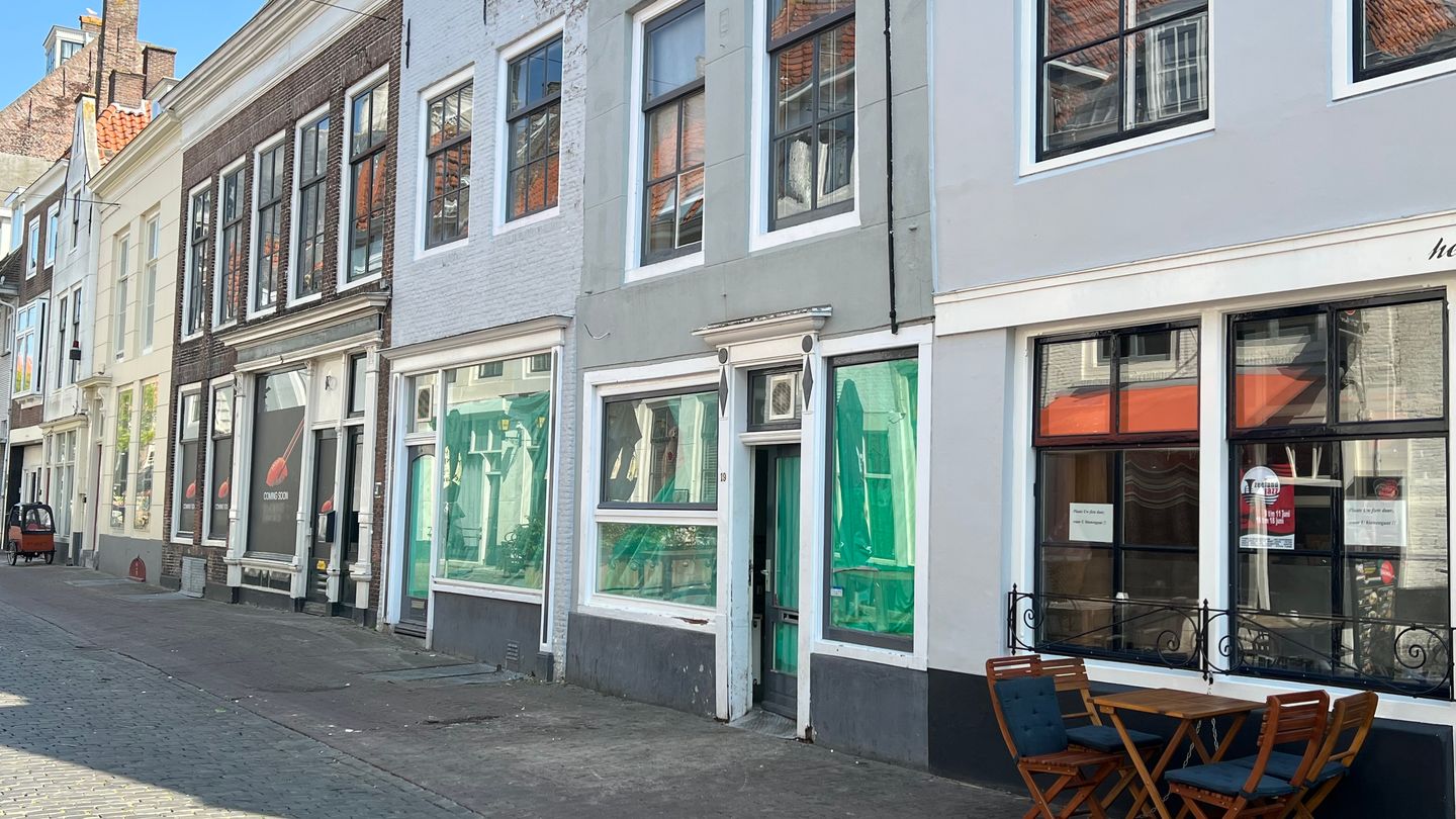 Bekijk foto 3 van Vlasmarkt 17