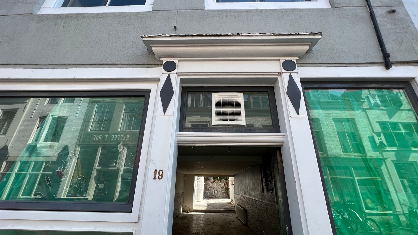 Bekijk foto 4 van Vlasmarkt 17