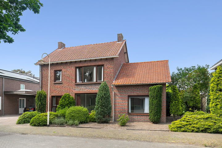 View photo 39 of Akkerstraat 26