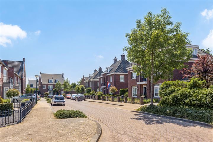 Bekijk foto 48 van Marijnenstraat 5