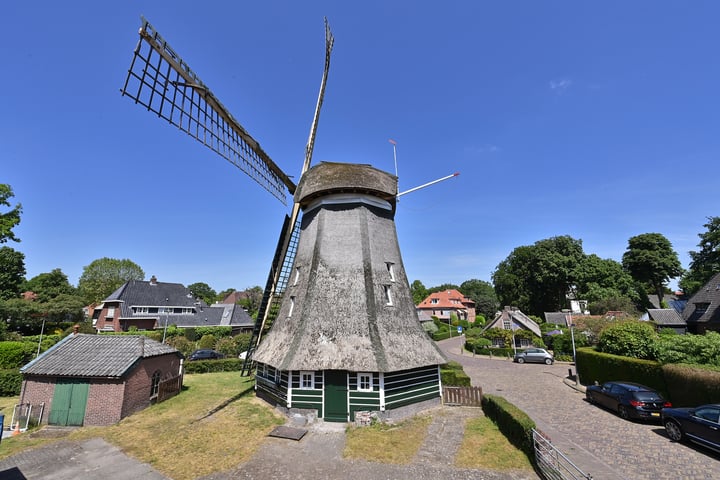 Bekijk foto 2 van Molenweg 2-B-4-4A