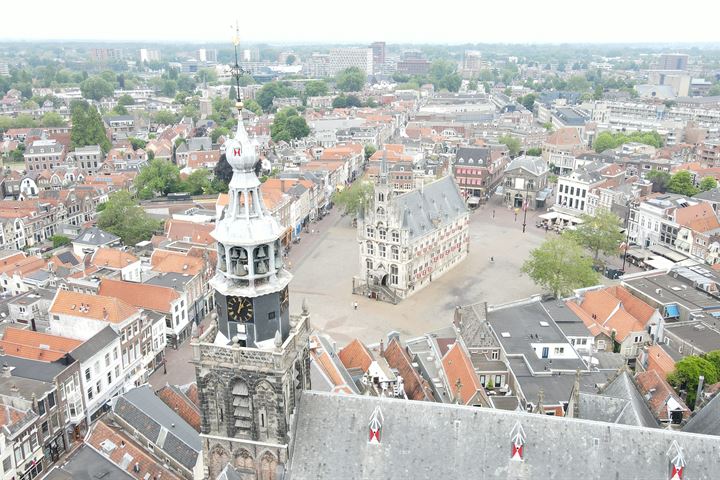 Bekijk foto 3 van Achter de Kerk 10