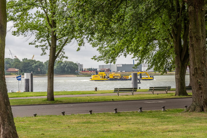 Bekijk foto 35 van Poortugaalsestraat 3-A