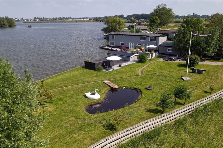 View photo 136 of Kloosterdijk 8-D