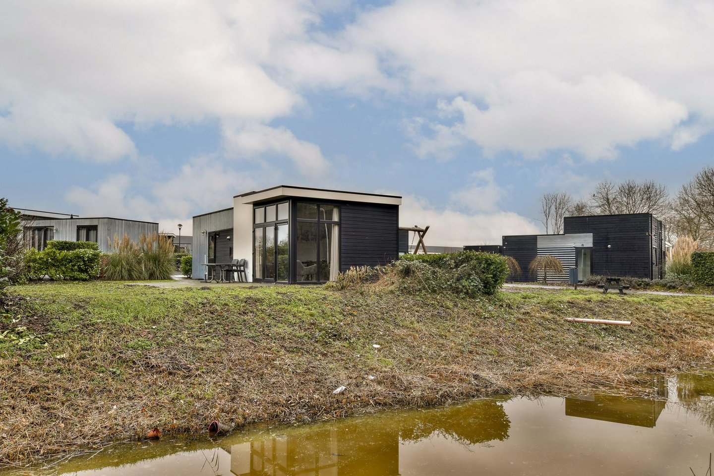 Bekijk foto 1 van Zuiderweg 2 24