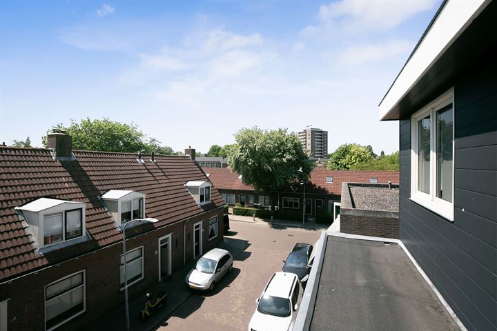 Bekijk foto 30 van IJsselstraat 7