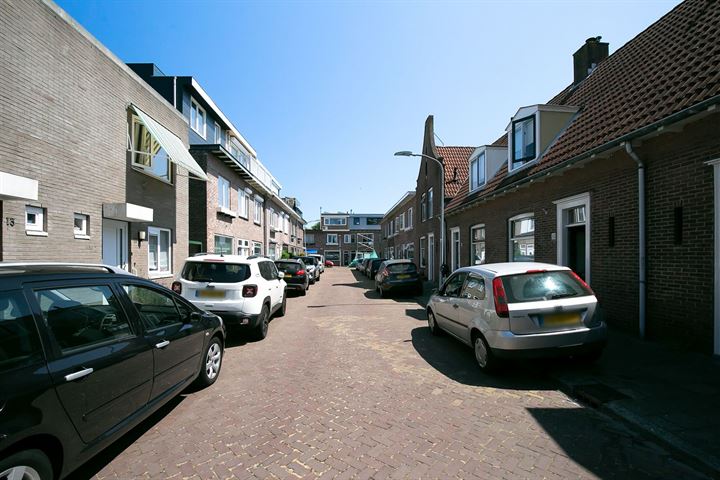 Bekijk foto 35 van IJsselstraat 7