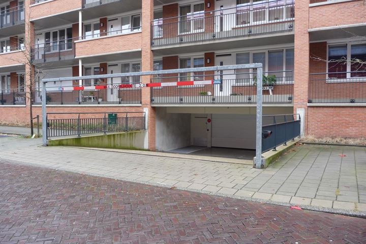 Bekijk foto 11 van Raadhuisstraat