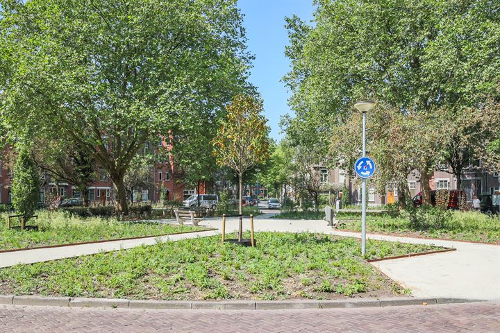 Bekijk foto 36 van H.W. Mesdagstraat 74