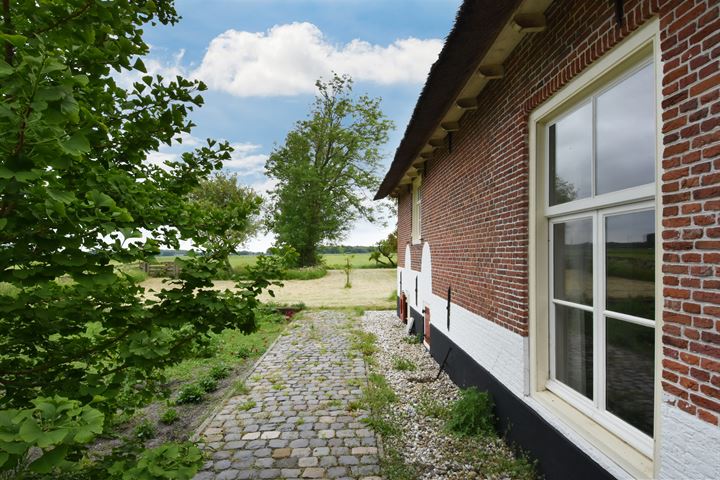 View photo 13 of Raaphorstlaan 11