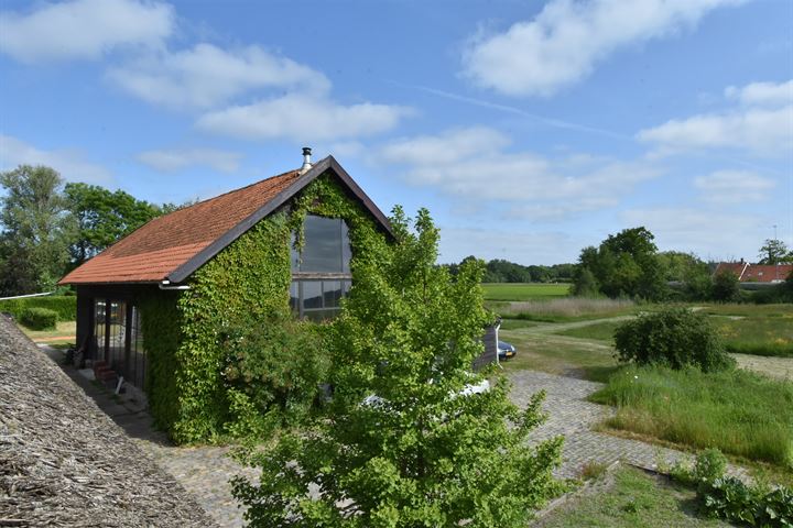 Bekijk foto 43 van Raaphorstlaan 11