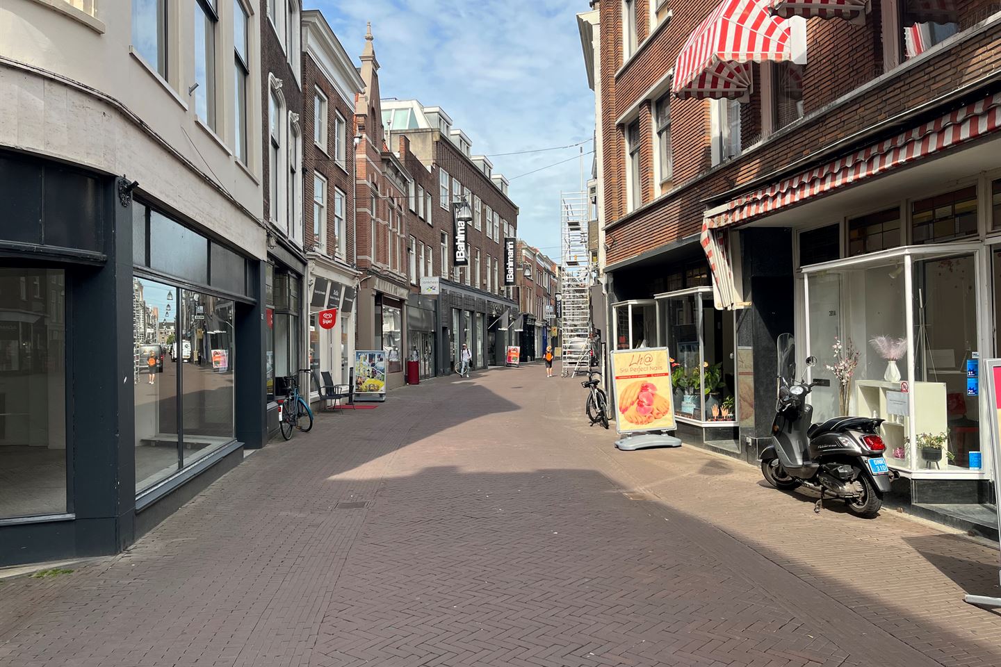 Bekijk foto 4 van Grote Spuistraat 1