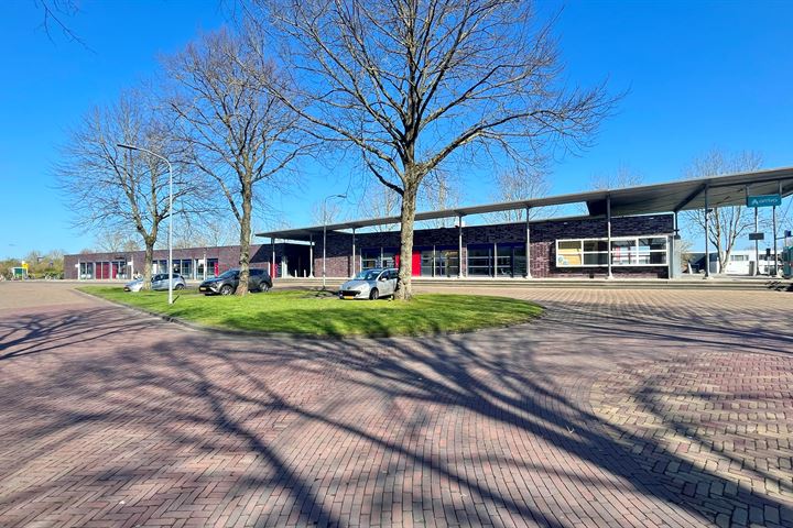 Stationsplein 13, Uithuizen