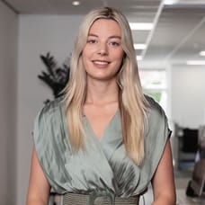 Zoë Heuvelman - Commercieel Medewerker