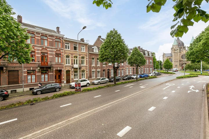 Bekijk foto 36 van Hertogsingel 12