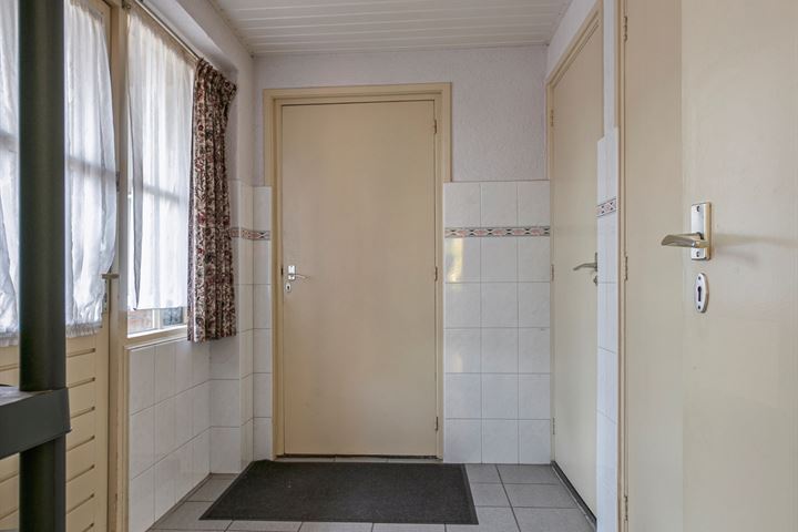 Bekijk foto 12 van Benedenkerkstraat 49