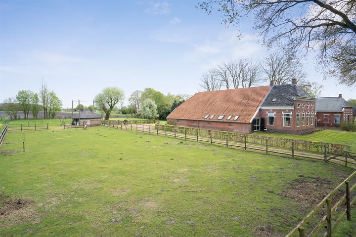 Bekijk foto 2 van Hoofdweg 240