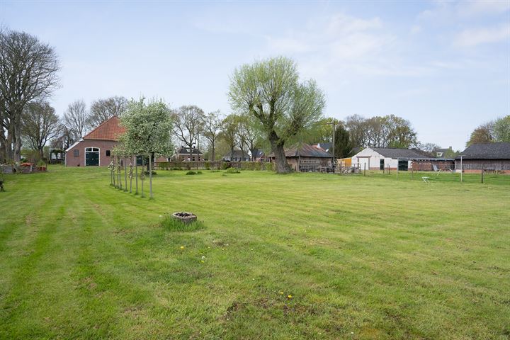 Bekijk foto 3 van Hoofdweg 240