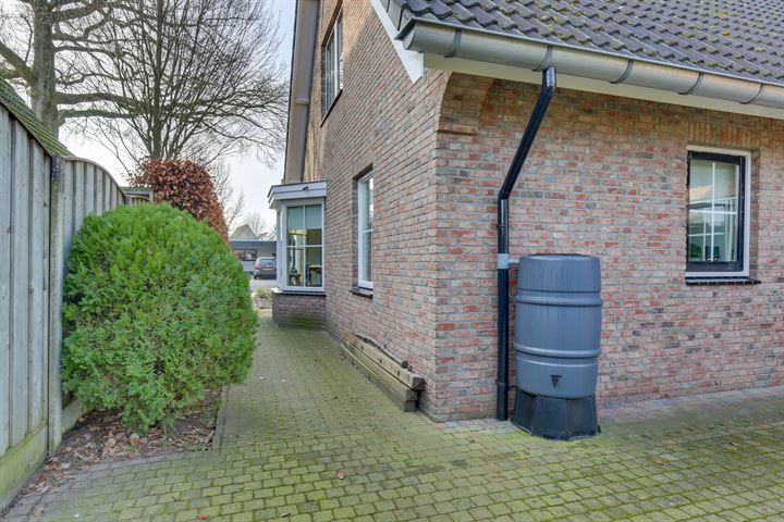 Bekijk foto 60 van Ligtenbergerdijk 14