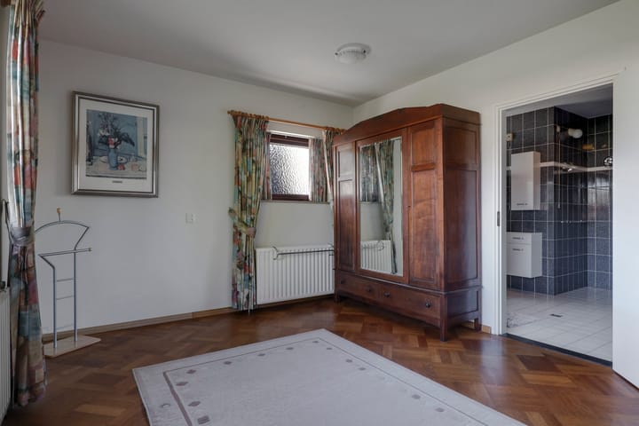 Foto 24 van Netterdensestraat 3