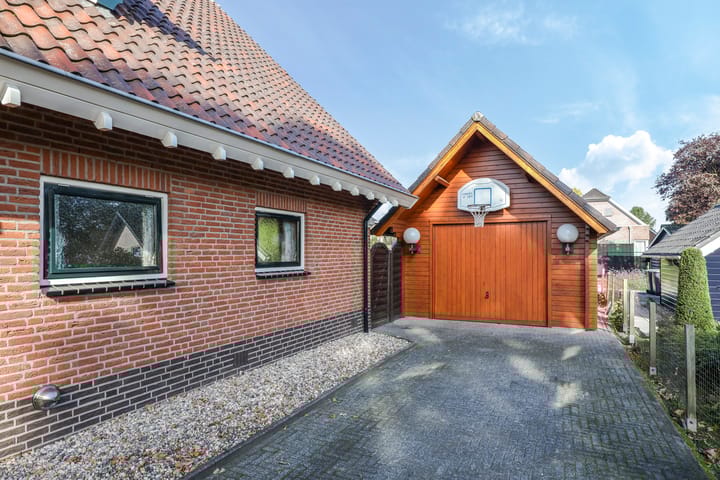 Foto 54 van Netterdensestraat 3