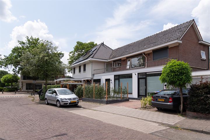 Bekijk foto 24 van P.H. van Rijnstraat 68