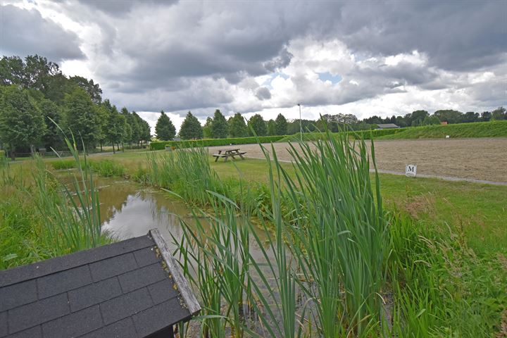 Bekijk foto 72 van Vliegveldstraat 47