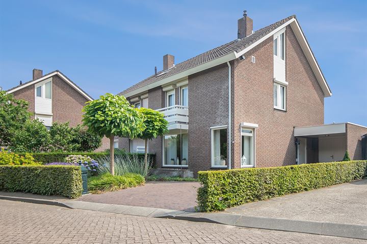 Bekijk foto 1 van Mollenstraat 39