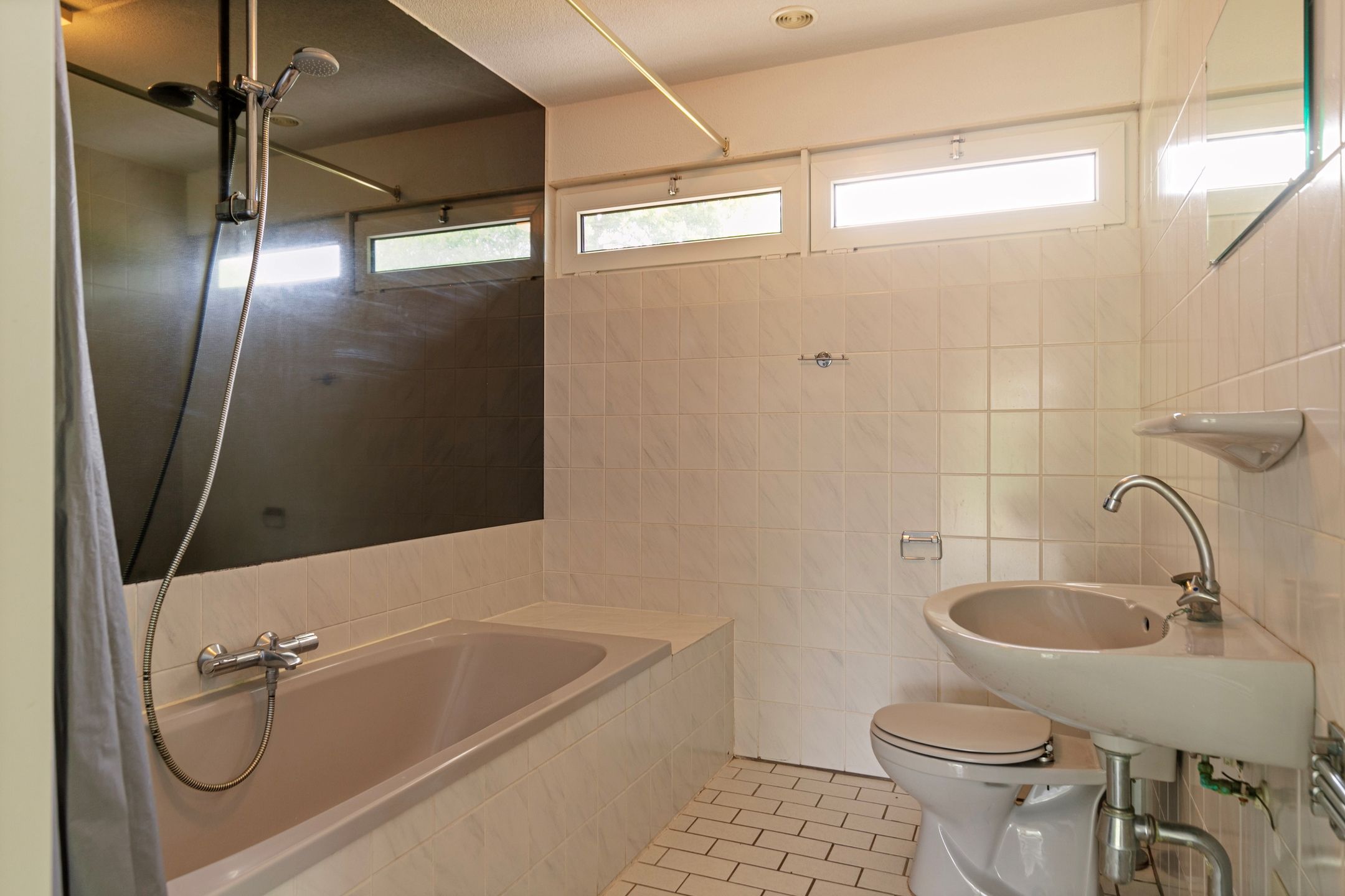 Foto 15 van Paviljoenweg 2-H83