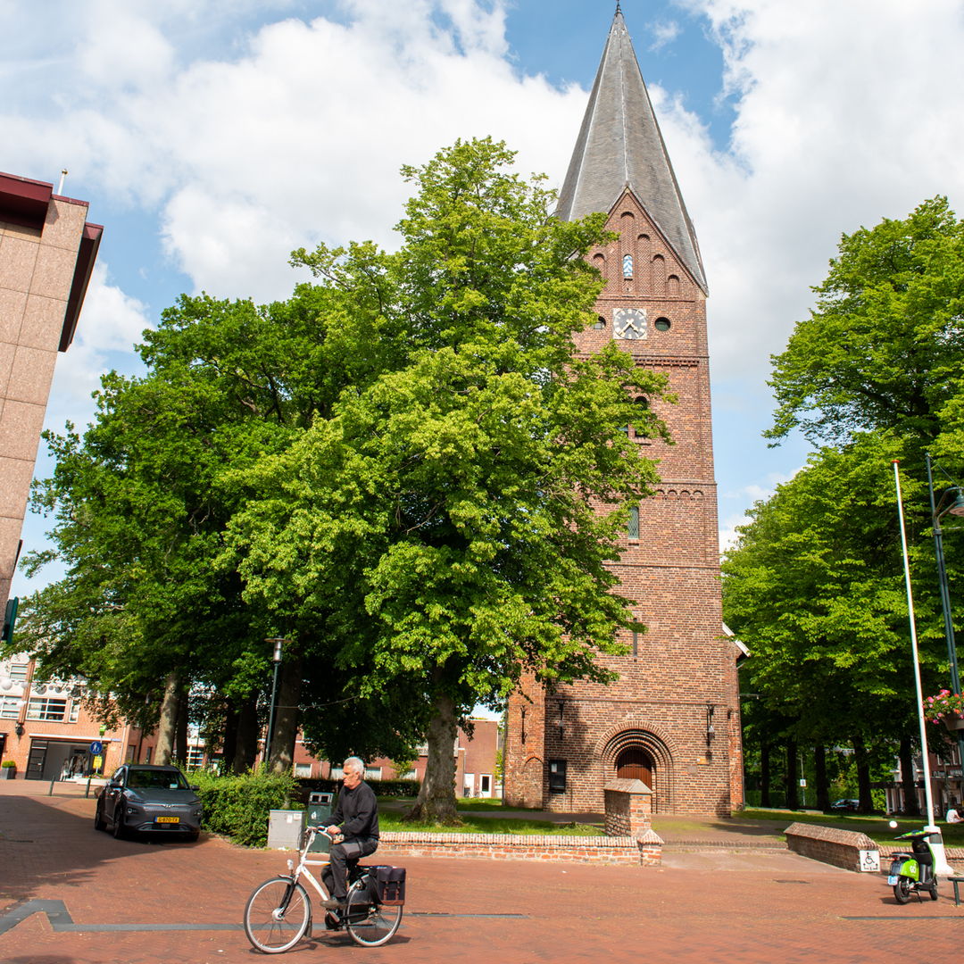 Foto 7 van Irenelaan 1-.