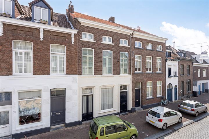 View photo 10 of Veldstraat 34