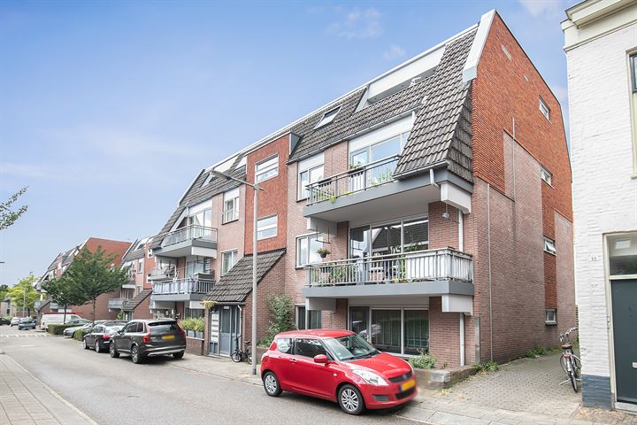 Bekijk foto 1 van Sumatrastraat 53