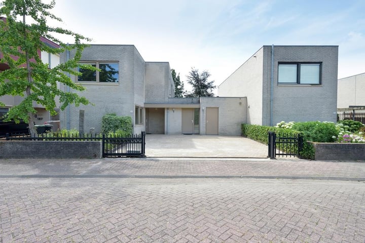 Nunspeetstraat 6