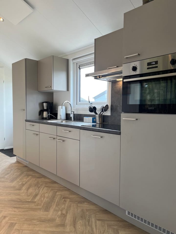 Photo 3 of Flevoweg 90