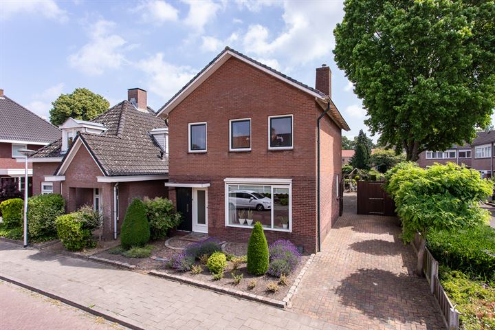 Bekijk foto 1 van Bentinckstraat 80