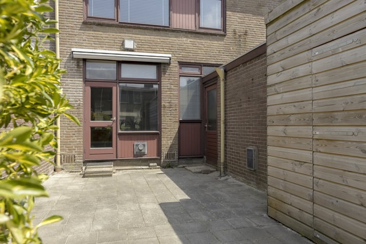 View photo 29 of J.H. Egenbergerstraat 3