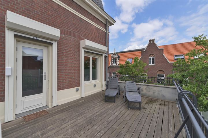 Bekijk foto 18 van Heutzstraat 2