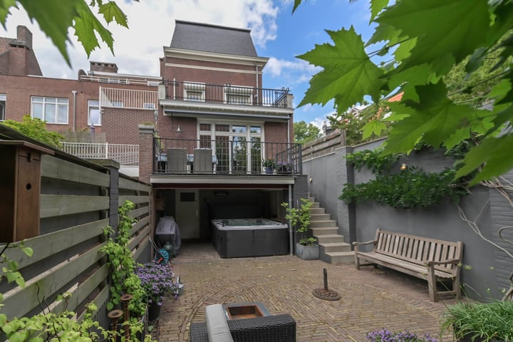 Bekijk foto 31 van Heutzstraat 2